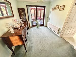 Dining room- click for photo gallery